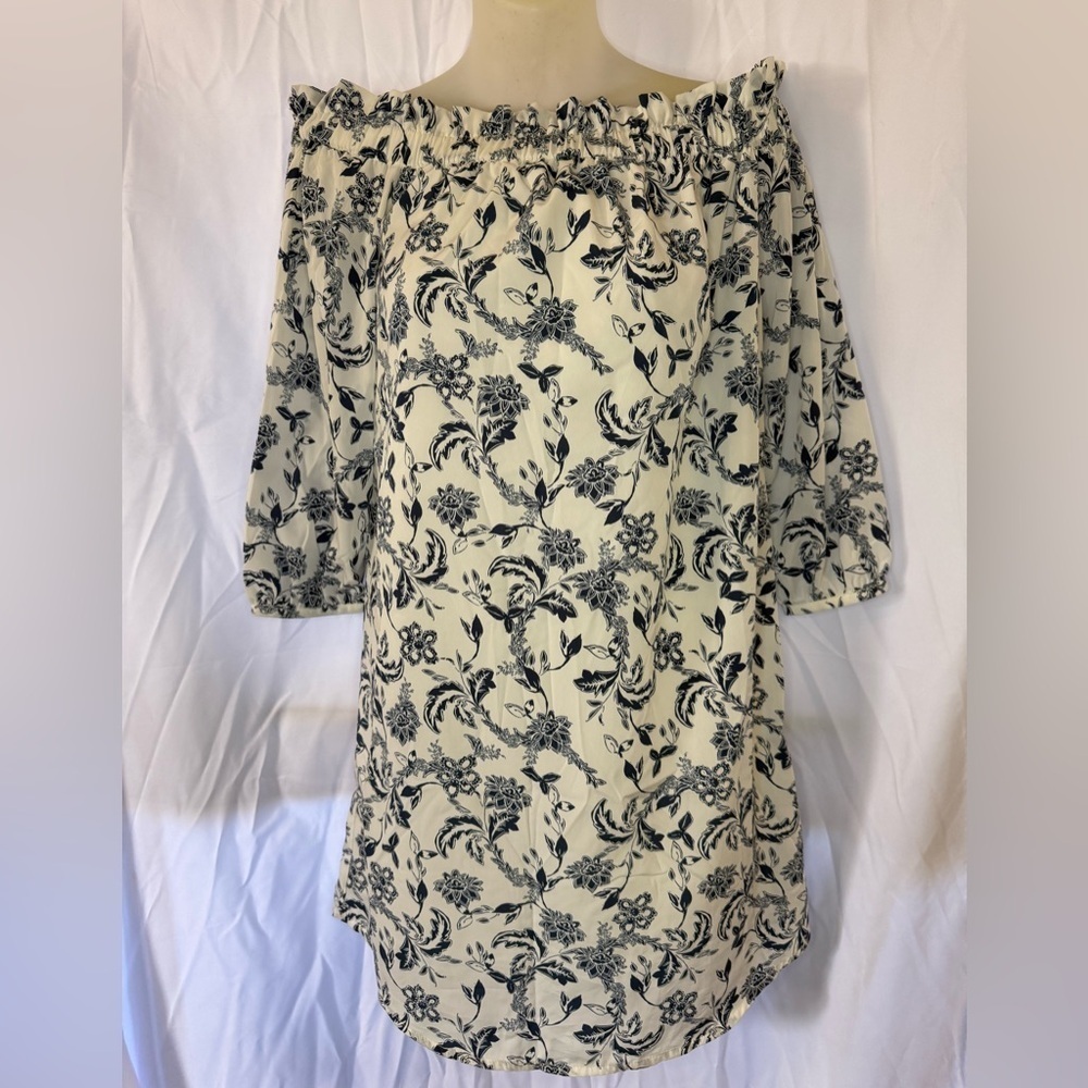 🌸 Banana Republic Off-Shoulder Floral Dress – Size 0 – NWT 🌸